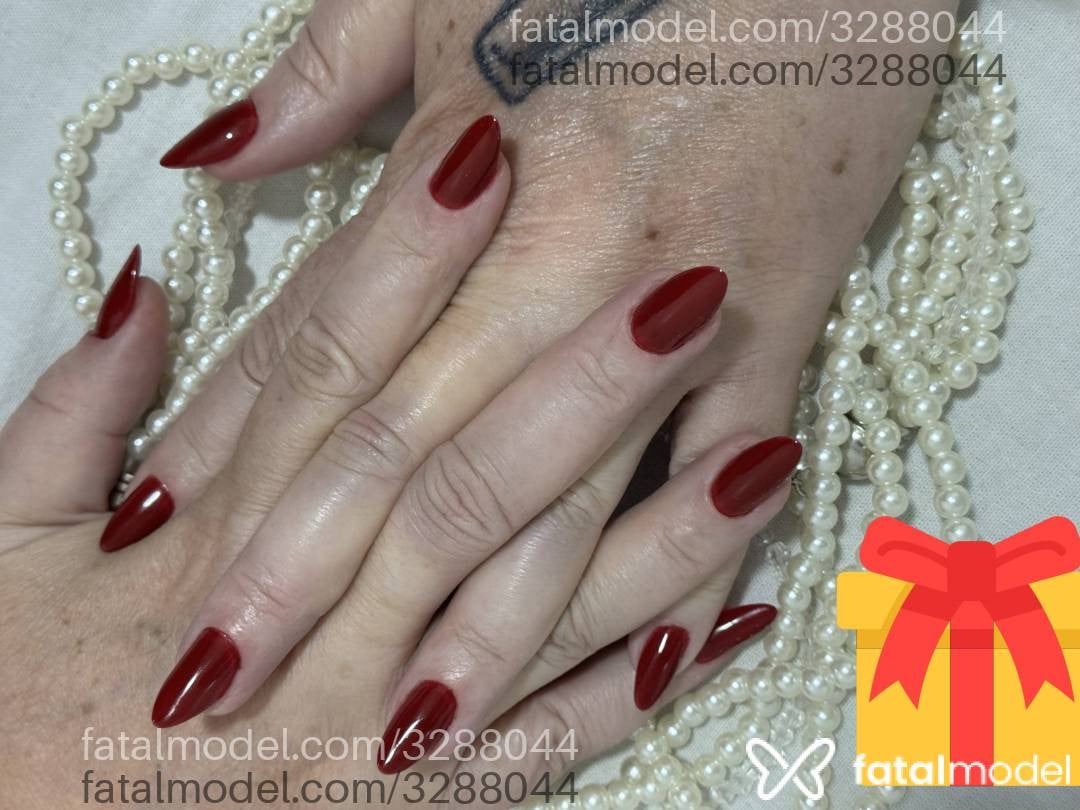 Acompanhante mulher morena (o) de olhos verdes em Virtual - Sara Santine