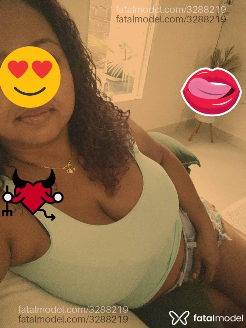 Acompanhante mulher morena (o) de olhos pretos em Serra - Evelin