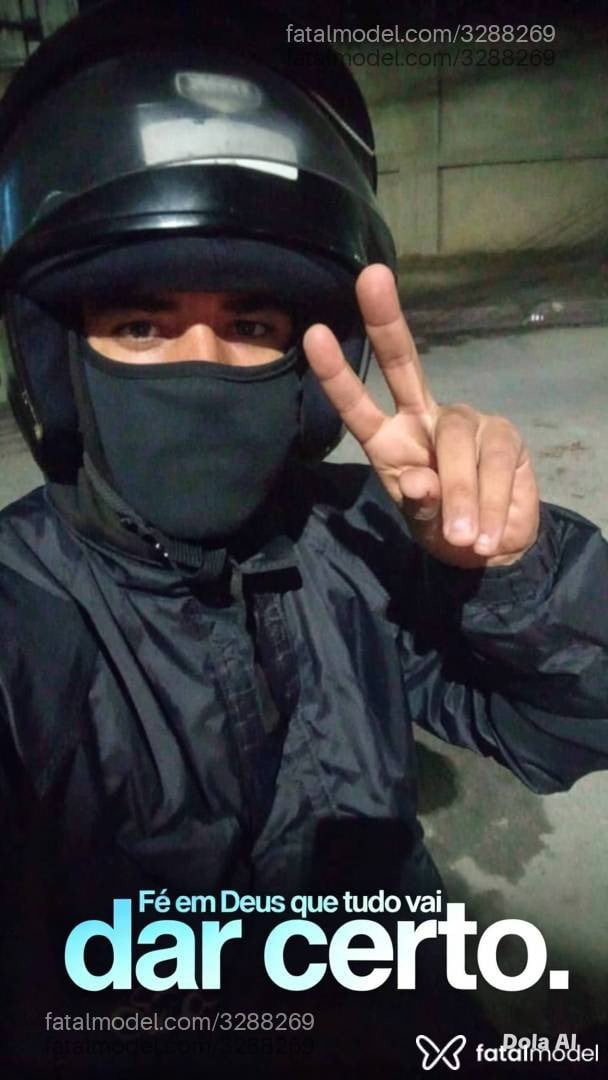 Acompanhante homem morena (o) de olhos pretos em Rio de Janeiro - Tâmega
