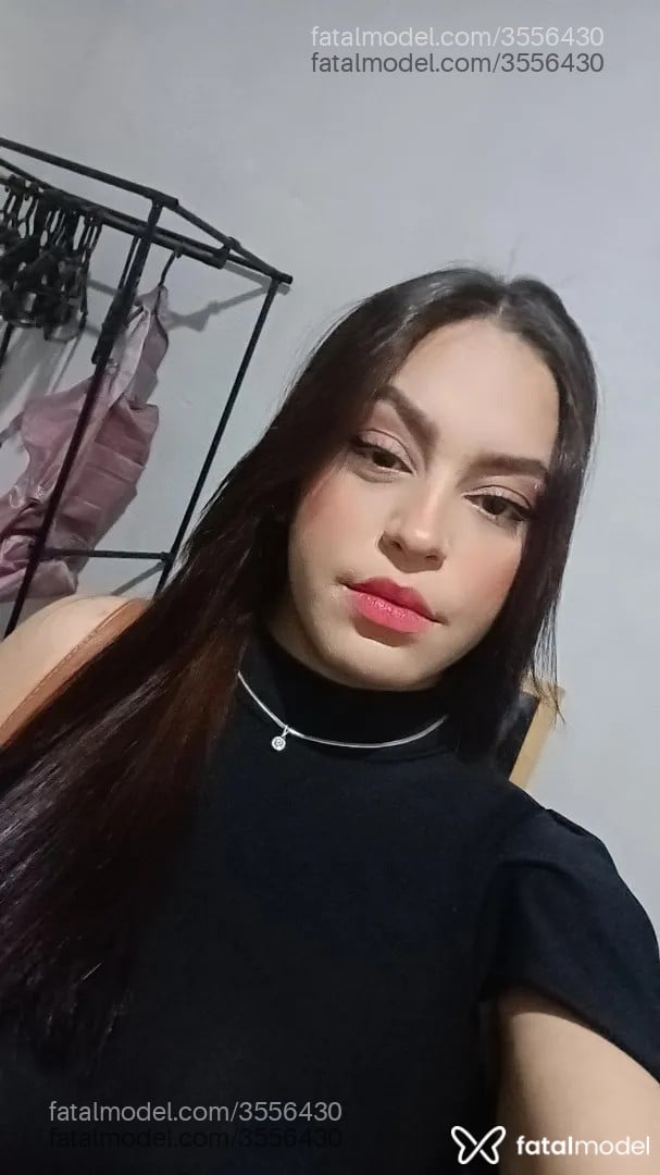 Acompanhante mulher morena (o) de olhos pretos - Ana Lara