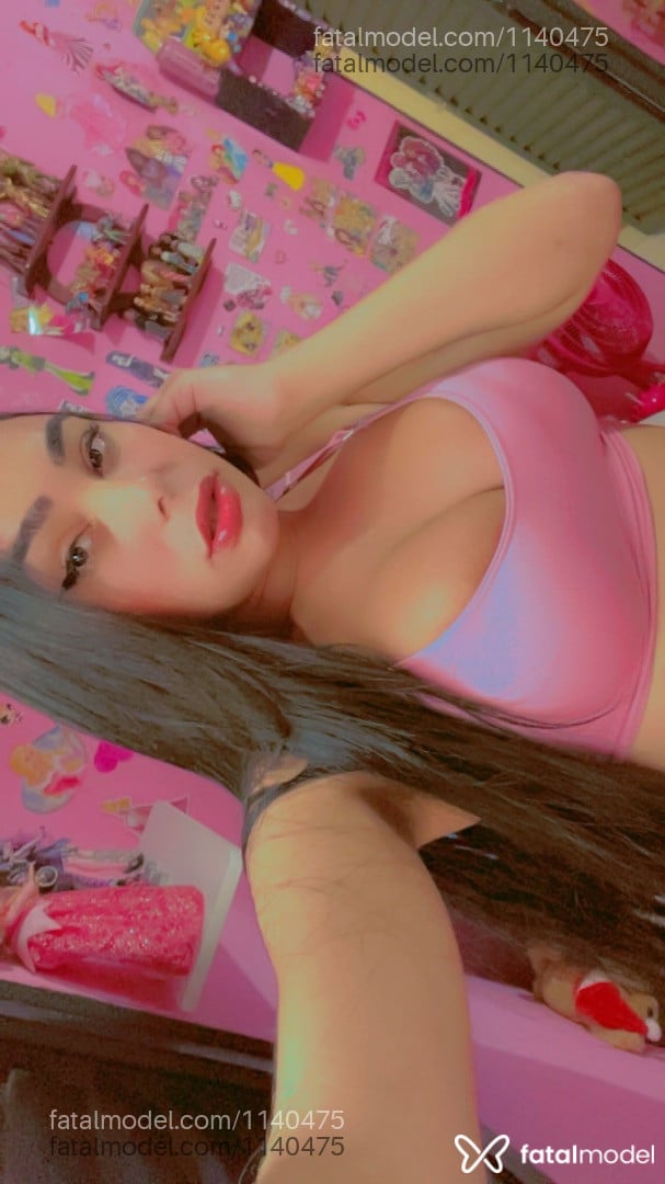 Acompanhante travesti morena (o) de olhos castanhos - Rafaela