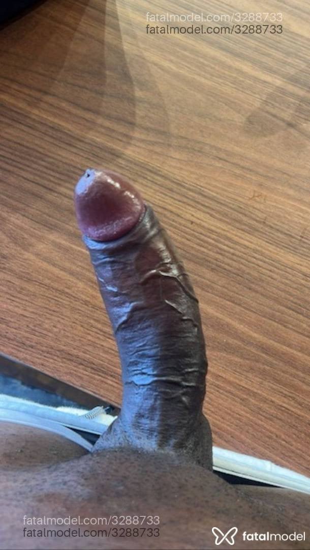 Acompanhante homem morena (o) de olhos castanhos em Nova Friburgo - Jonathan