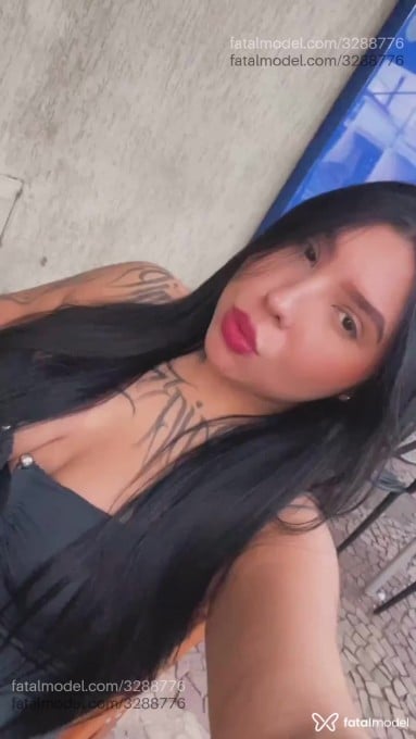 Acompanhante mulher morena (o) de olhos castanhos - Ágata Acompanhante mulher morena (o) de olhos castanhos - Ágata