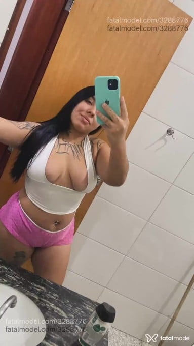 Acompanhante mulher morena (o) de olhos castanhos - Ágata Acompanhante mulher morena (o) de olhos castanhos - Ágata