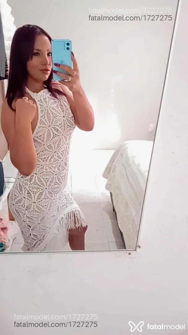 Acompanhante mulher morena (o) de olhos pretos - Angélica Ferreira
