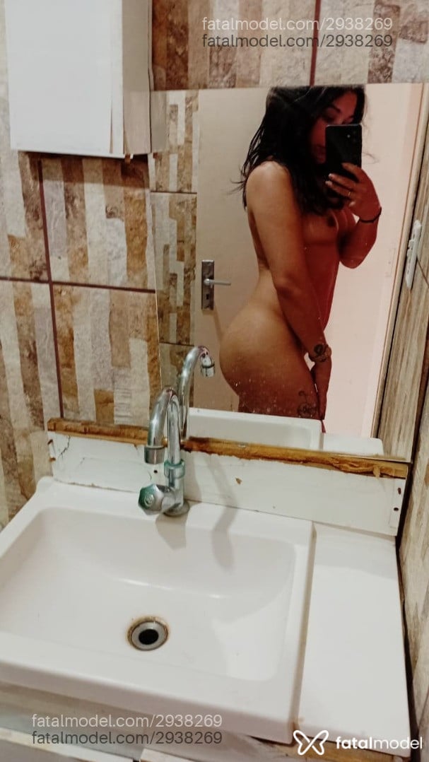 Acompanhante mulher ruiva (o) de olhos castanhos - Vanessa