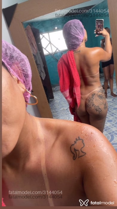 Acompanhante mulher morena (o) de olhos castanhos - Renata Silva