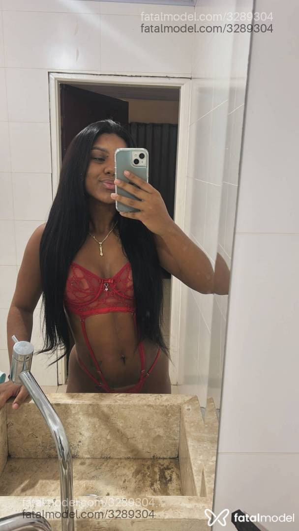 Acompanhante mulher morena (o) de olhos castanhos - Alicia
