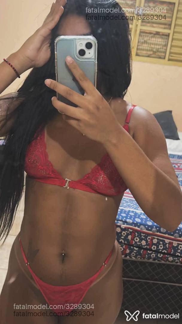 Acompanhante mulher morena (o) de olhos castanhos - Alicia
