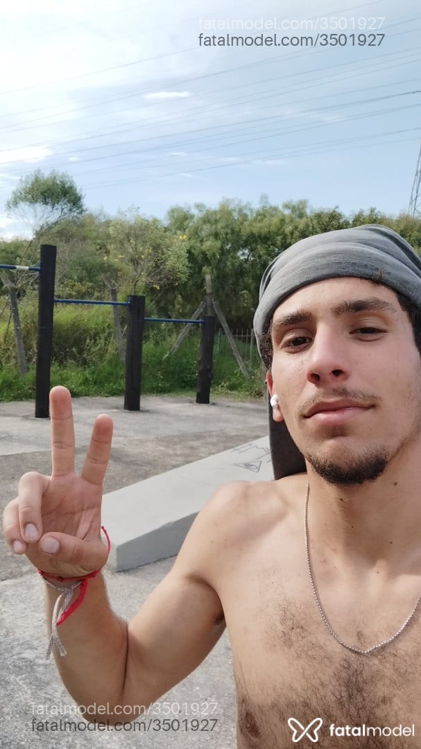 Acompanhante homem com cabelo castanho de olhos castanhos - Nbbganjaboy