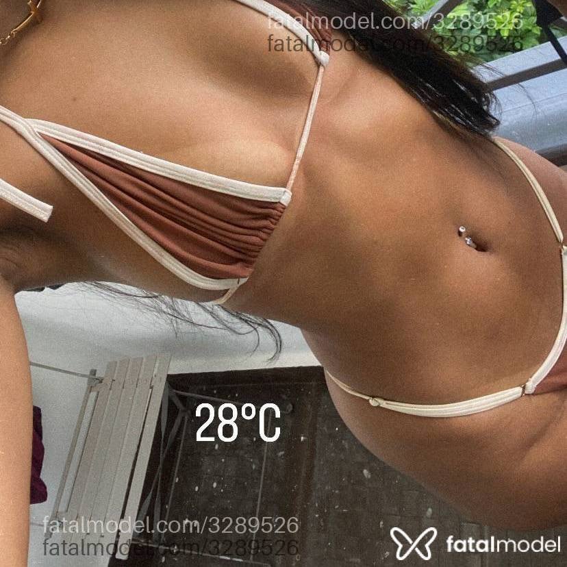 Acompanhante mulher morena (o) de olhos pretos - Nathalia Mendes