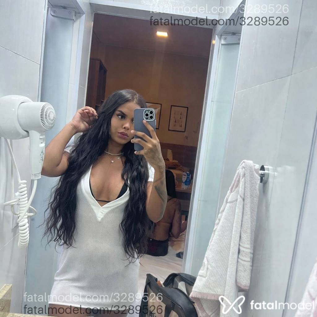 Acompanhante mulher morena (o) de olhos pretos - Nathalia Mendes