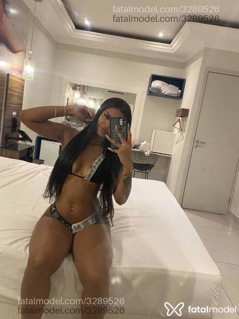 Acompanhante mulher morena (o) de olhos pretos - Nathalia Mendes