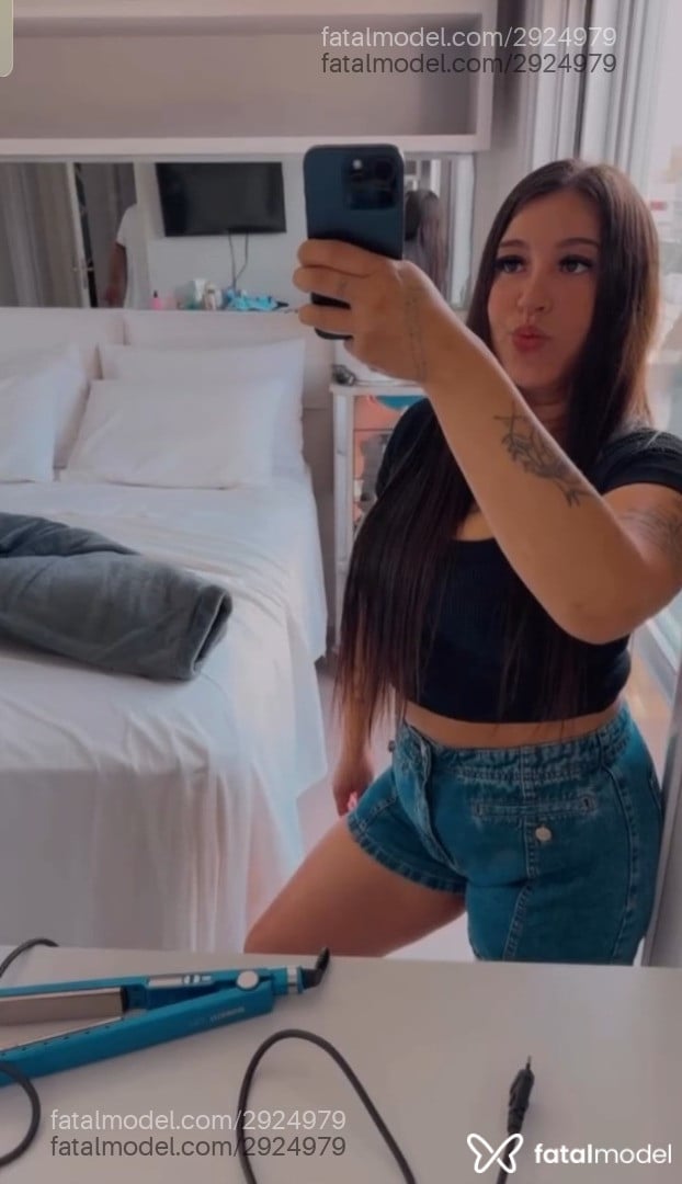 Acompanhante mulher morena (o) de olhos castanhos - Tayssa Medeiros
