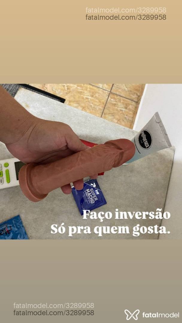 Acompanhante mulher morena (o) de olhos castanhos - Elisa