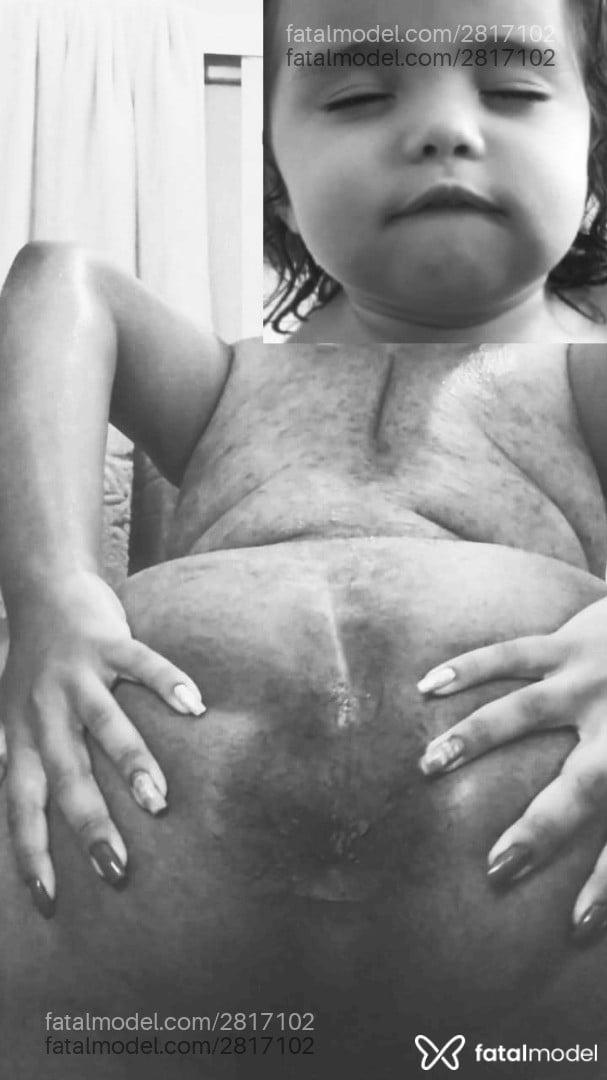 Acompanhante mulher trans morena (o) de olhos castanhos - Júh