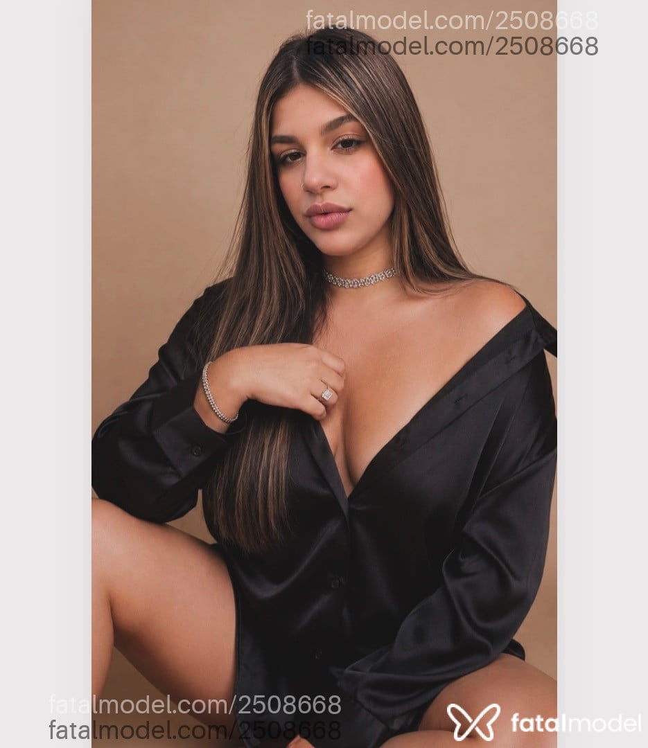 Acompanhante mulher morena (o) de olhos castanhos - Isadora Diniz