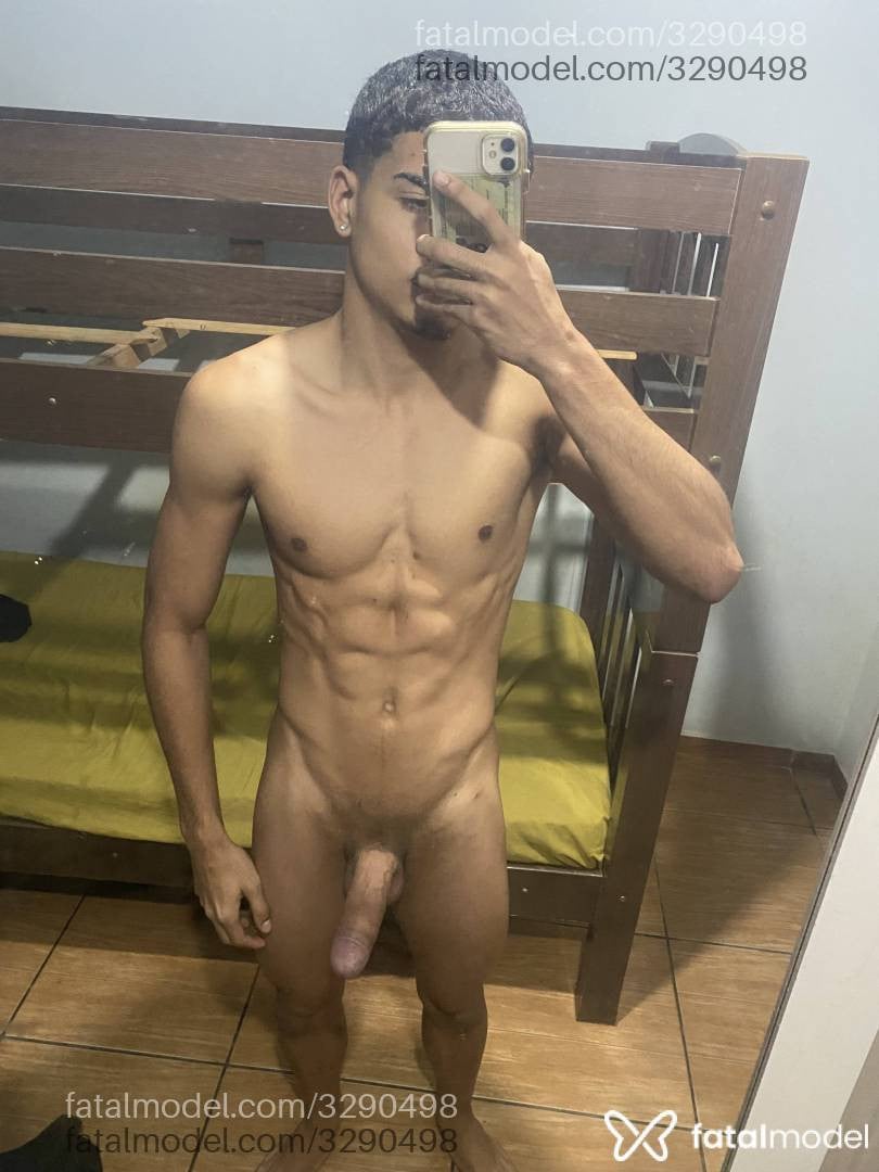 Acompanhante homem morena (o) de olhos pretos - Guizin