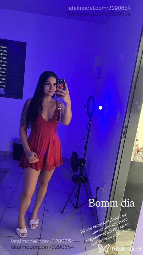 Acompanhante mulher morena (o) de olhos castanhos - Danielle Munhoz