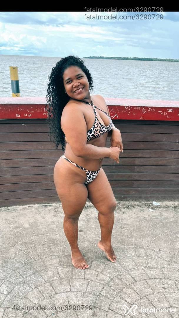 Acompanhante mulher morena (o) de olhos pretos em Virtual - Morena