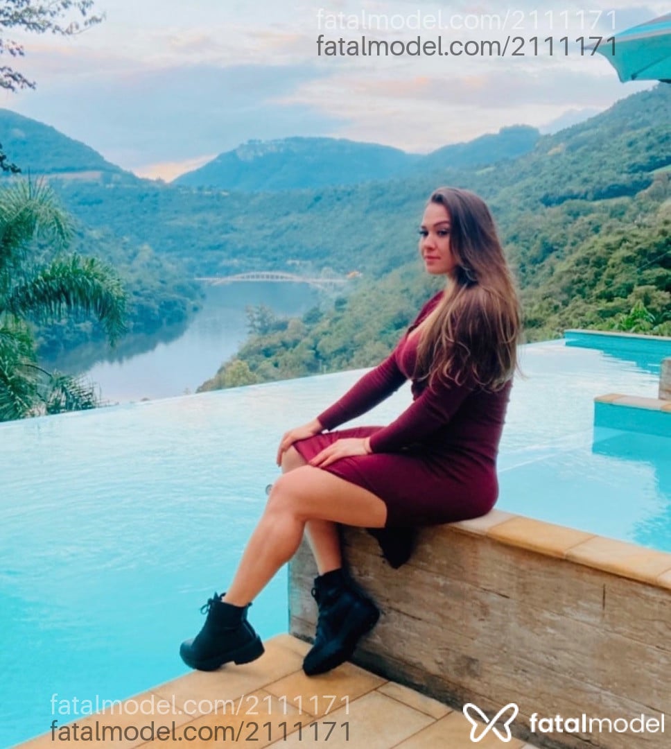 Acompanhante mulher com cabelo castanho de olhos castanhos - Isabella Monteiro