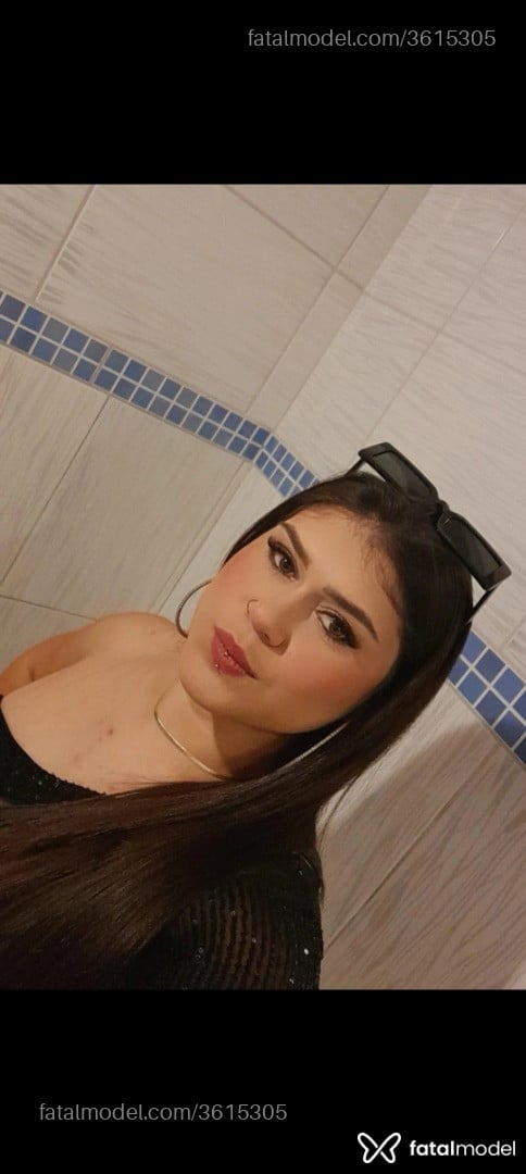 Acompanhante mulher morena (o) de olhos verdes - Amanda