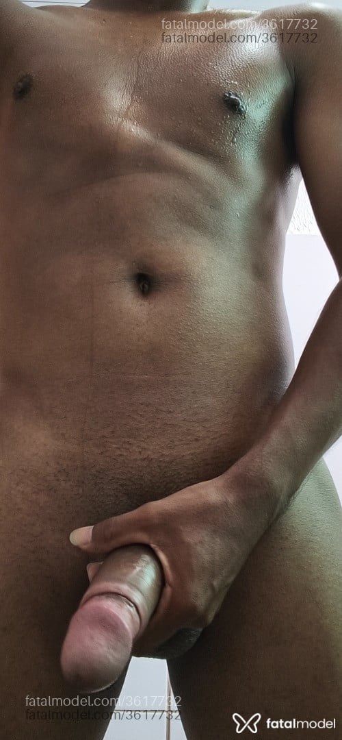 Acompanhante homem morena (o) de olhos pretos - Victor Silva