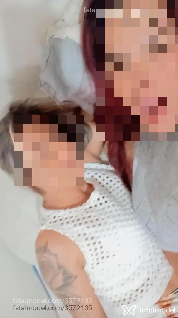 Acompanhante mulher ruiva (o) de olhos pretos - Flavia