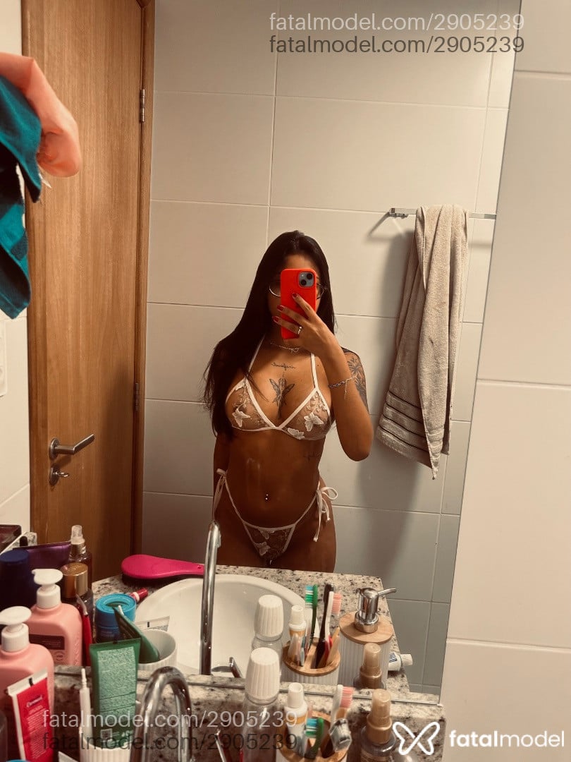 Acompanhante mulher morena (o) de olhos castanhos - Aylla Ferre