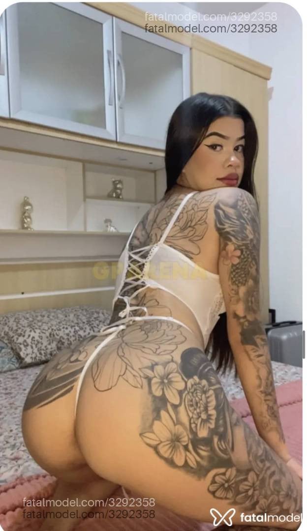 Acompanhante mulher com cabelo castanho de olhos castanhos - Nicole