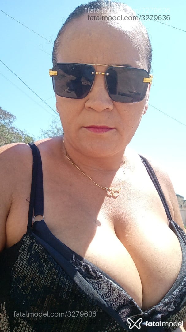 Acompanhante mulher morena (o) de olhos castanhos - Elizângela