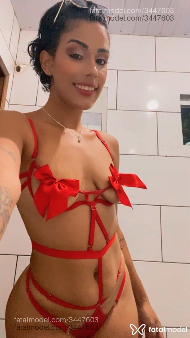 Acompanhante mulher morena (o) de olhos pretos - Bruna Silva