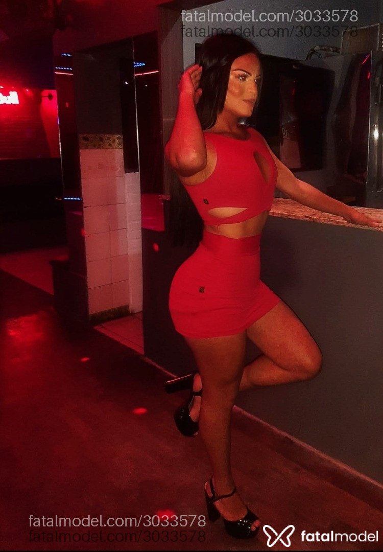 Acompanhante mulher trans morena (o) de olhos mel - Rafaelly