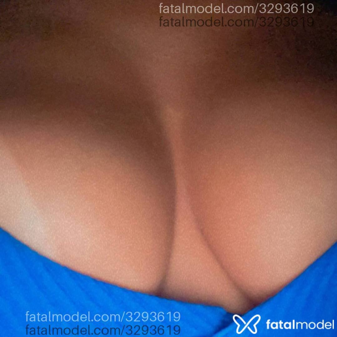 Acompanhante mulher com cabelo castanho de olhos castanhos - Catgirl