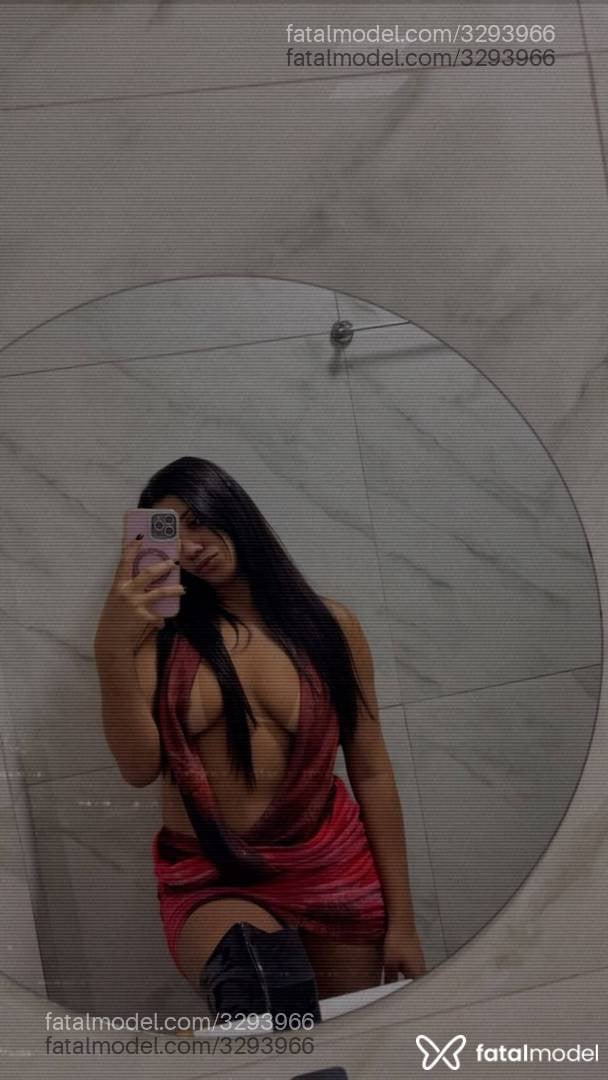 Acompanhante mulher com cabelo castanho de olhos castanhos - Paola Acompanhante mulher com cabelo castanho de olhos castanhos - Paola
