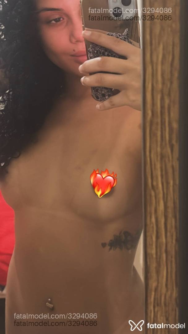 Acompanhante mulher morena (o) de olhos castanhos - Sabrina