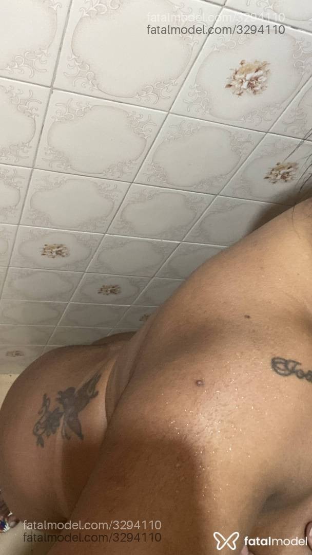 Acompanhante mulher morena (o) de olhos pretos - Dandara