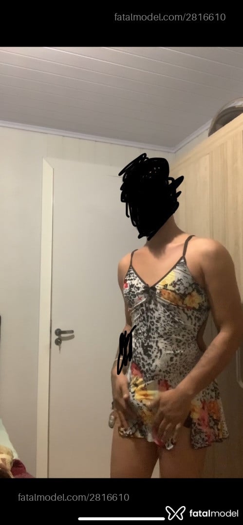 Acompanhante homem morena (o) de olhos mel - Júlia