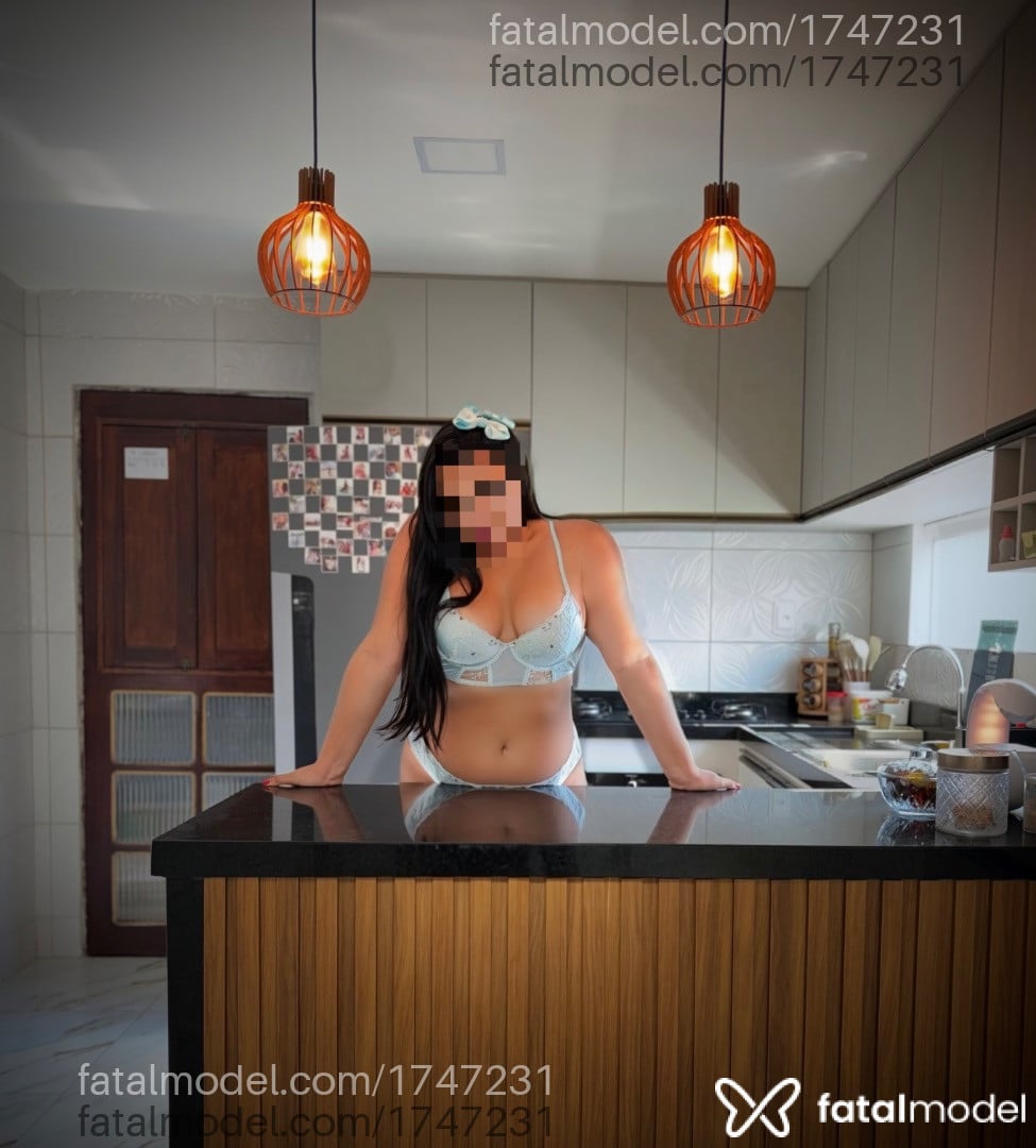 Acompanhante mulher morena (o) de olhos castanhos - Maya Dantas