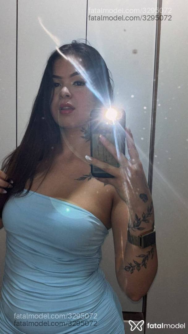 Acompanhante mulher com cabelo castanho de olhos castanhos - Tainara Holmes Acompanhante mulher com cabelo castanho de olhos castanhos - Tainara Holmes