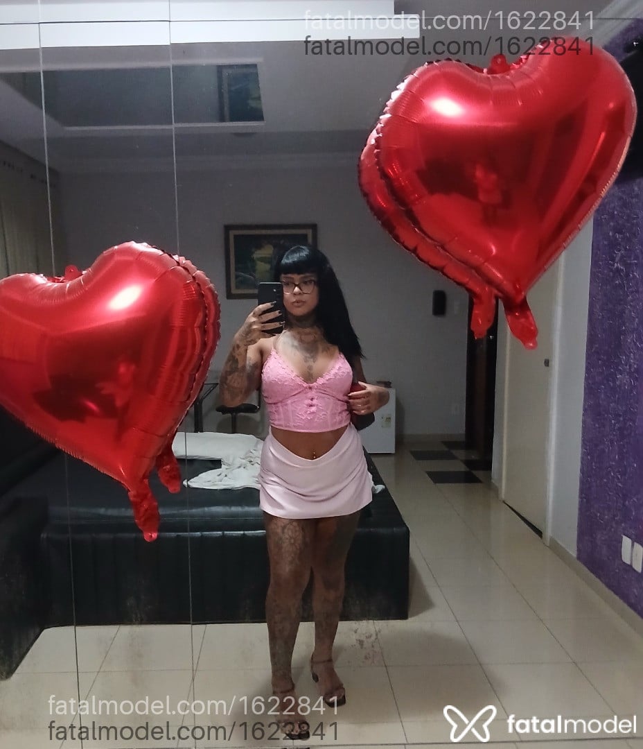 Acompanhante mulher trans morena (o) de olhos castanhos - Phamella Tavares