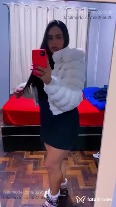 Acompanhante mulher morena (o) de olhos verdes - Ingrid Acompanhante mulher morena (o) de olhos verdes - Ingrid