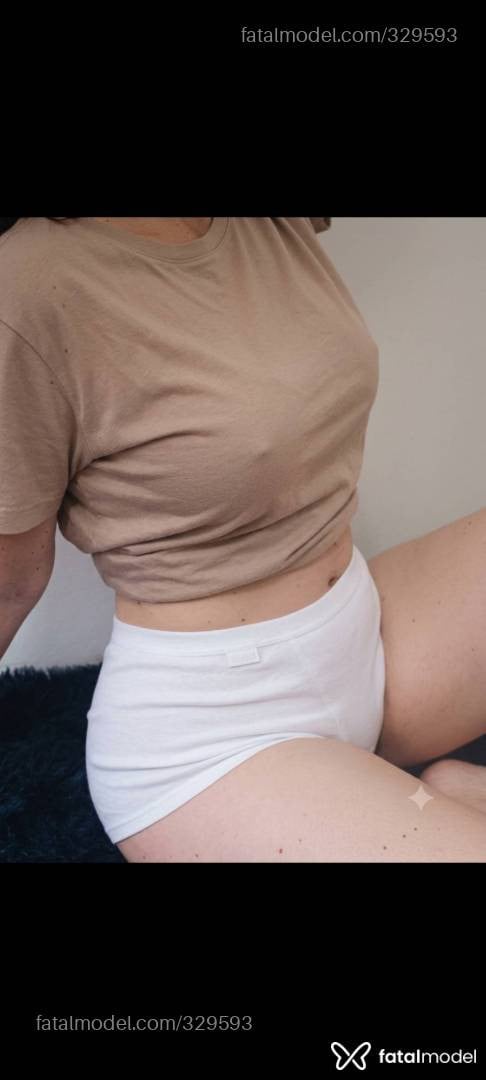 Acompanhante mulher com cabelo castanho de olhos castanhos - Sandra