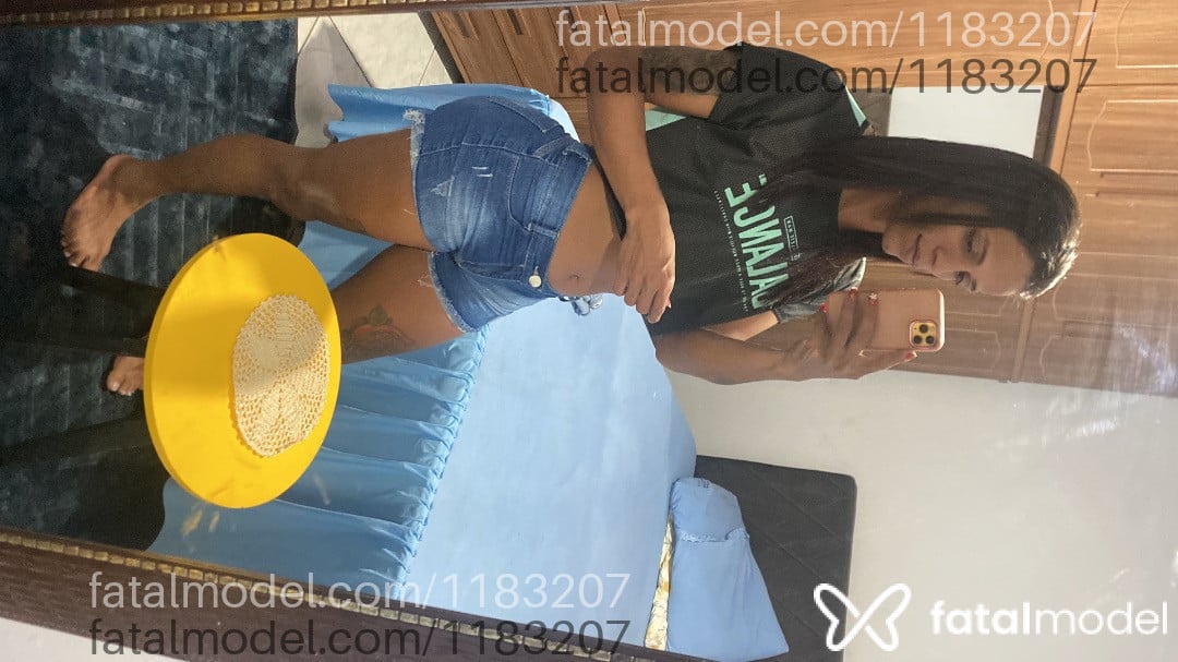 Acompanhante homem trans morena (o) de olhos castanhos - Geovana Fernandes