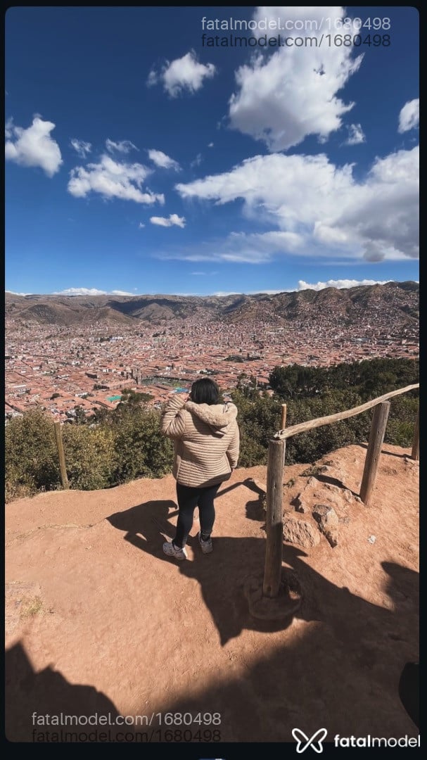 Acompanhante mulher morena (o) de olhos castanhos - Thifany Rufinno