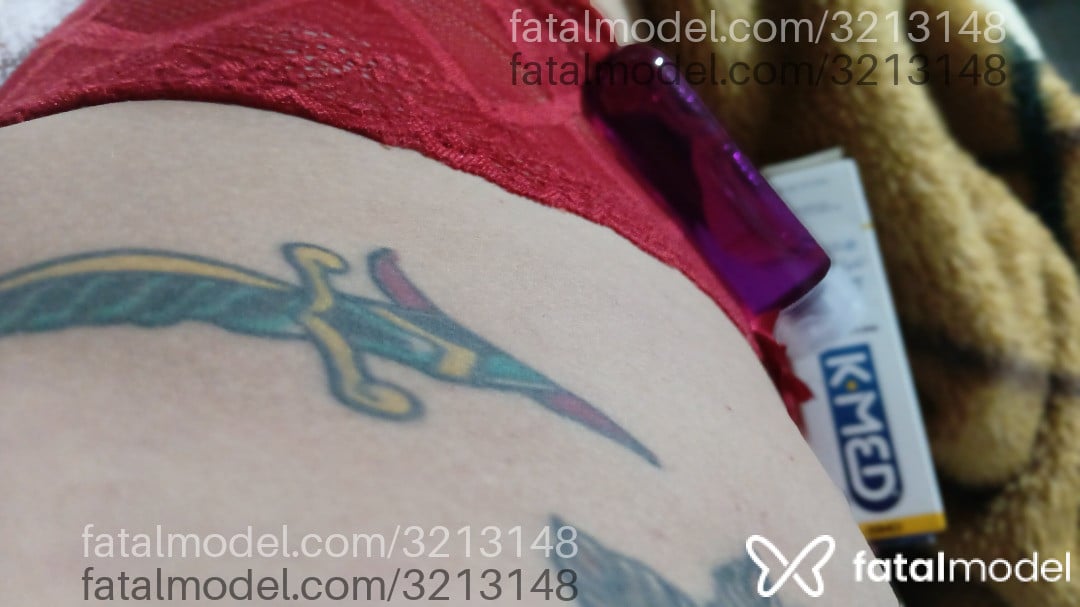 Acompanhante mulher trans com cabelo castanho de olhos mel - Luna Romanoswki