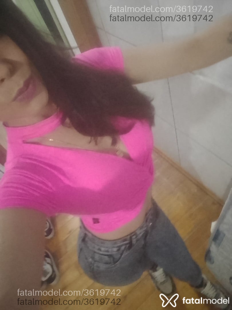 Acompanhante mulher com cabelo castanho de olhos castanhos - Nathacha