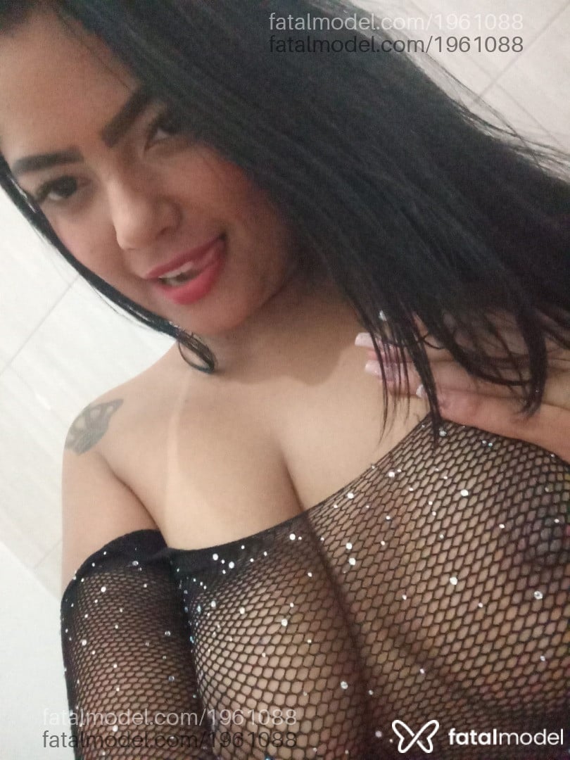 Acompanhante mulher morena (o) de olhos pretos - Bruninha
