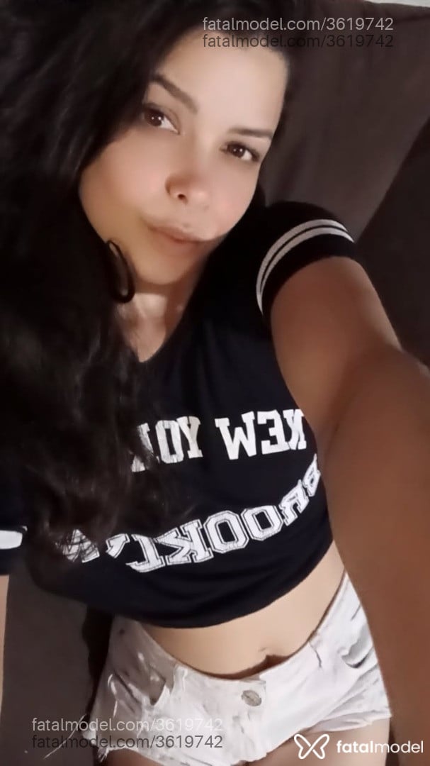 Acompanhante mulher com cabelo castanho de olhos castanhos - Nathacha