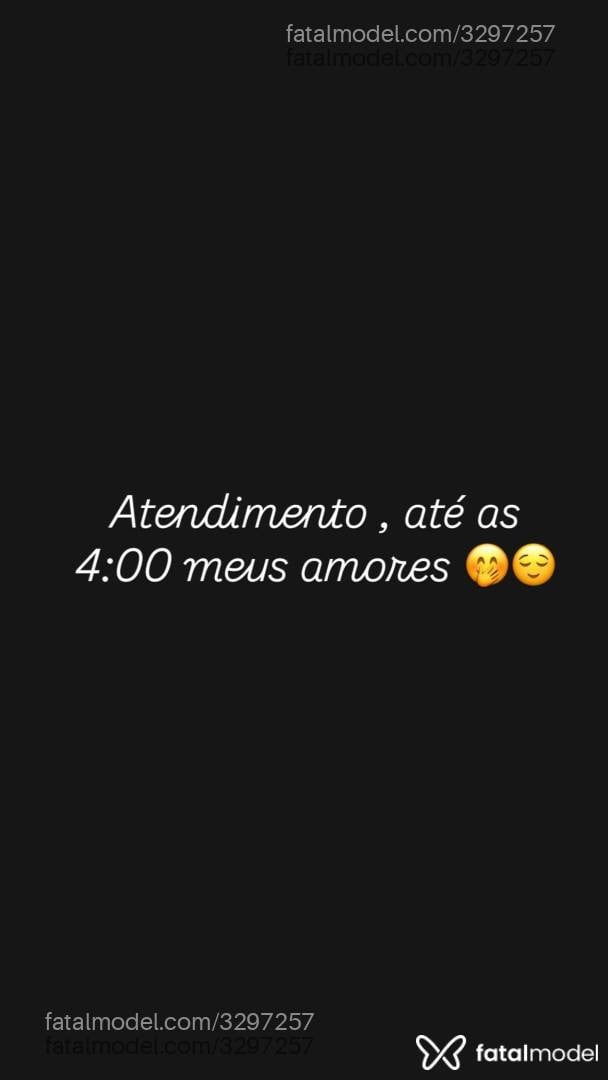 Acompanhante mulher morena (o) de olhos pretos - Ester